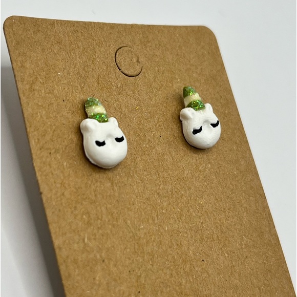 White and green shiny unicorn donut stud earrings - Picture 2 of 3
